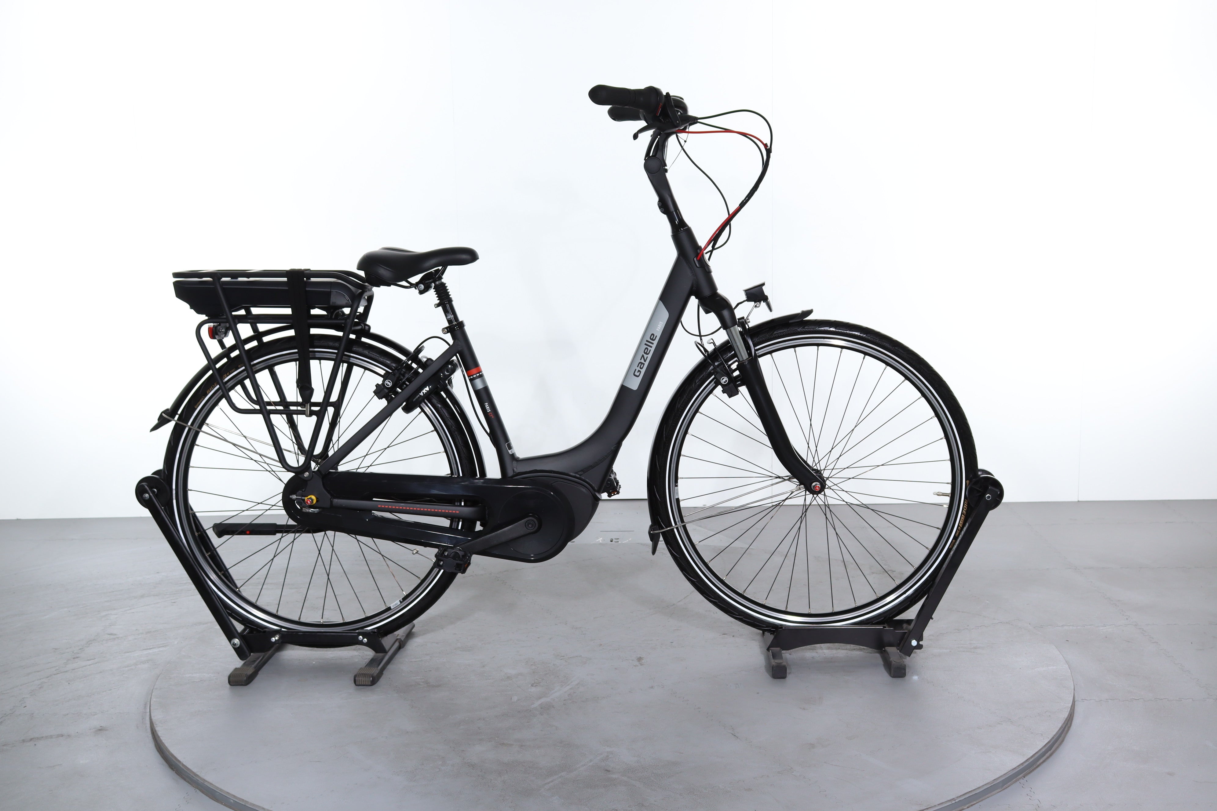 Electric bike Gazelle Paris C7 HMB reconditioned Upway