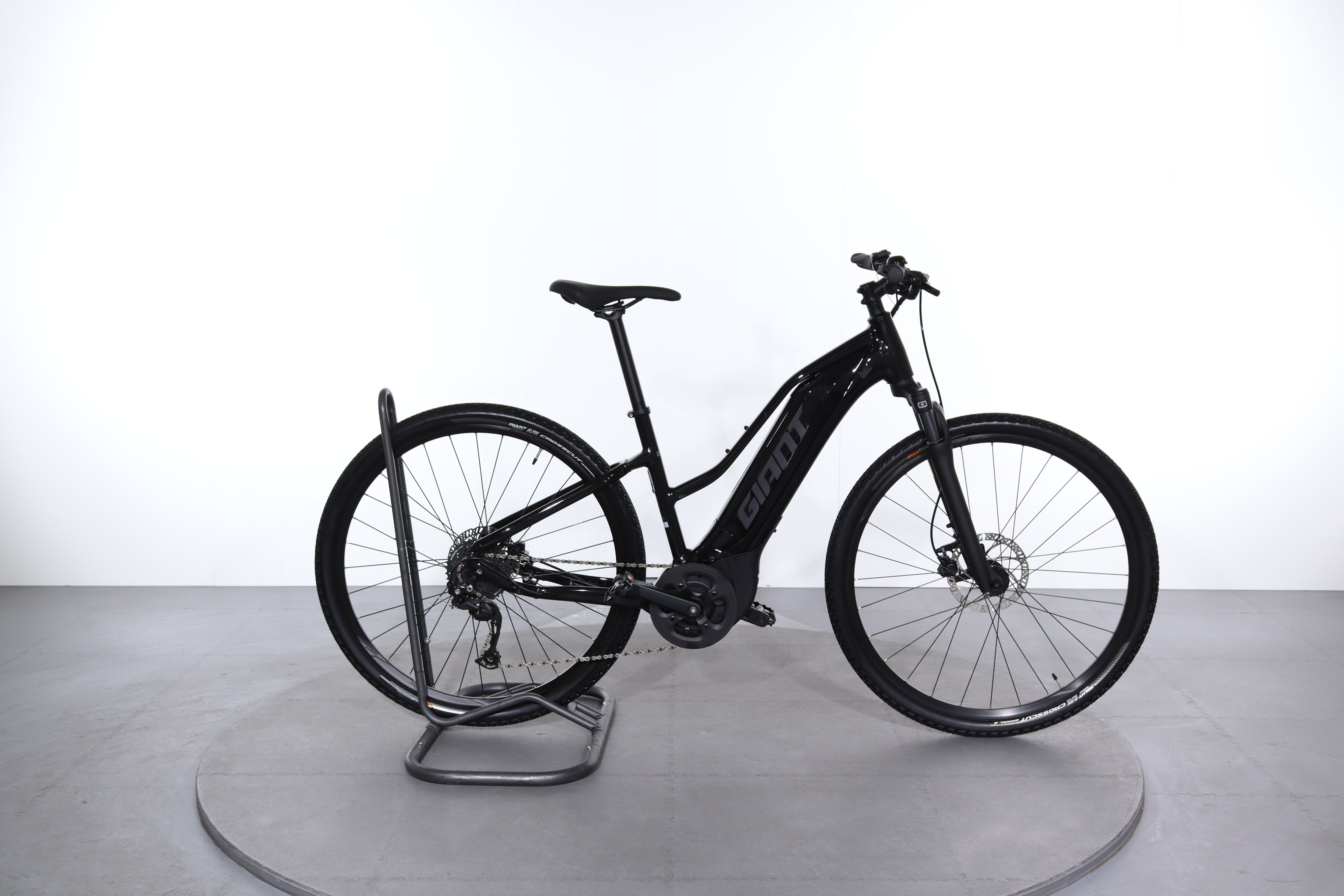 giant roam e  2021 electric bike